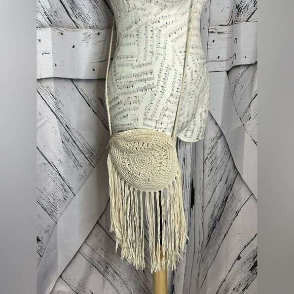 3 AM Forever Crocheted Crossbody Bag w/Fringe Round - Picture 3 of 8